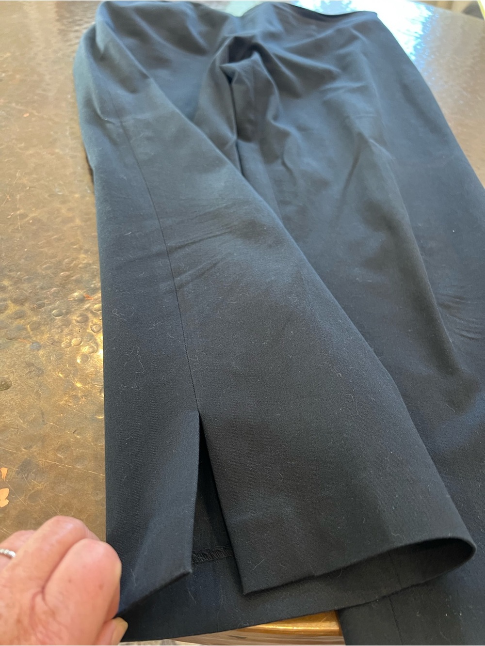 Womyn Black Cropped Straight-Leg Dress Pants - Picture 7 of 10